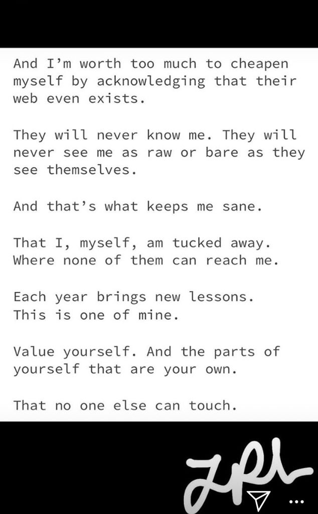 Lili Reinhart, Instagram